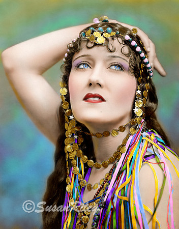 Gloria Swanson