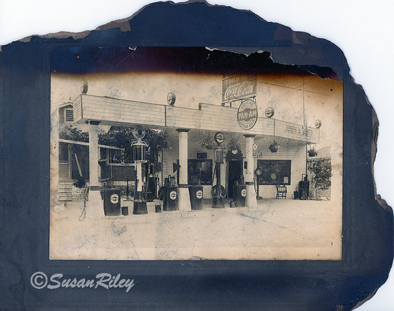 This is It, Rohr Service Station Jefferson, Louisiana