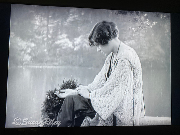 Gloria Swanson in 'Zaza'