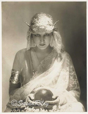 Dolores (Kathleen Rose)